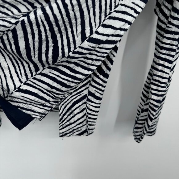 Chicos 2 V-Neck Zebra Two-In-One Top shirt black silver foiled knit size large - Picture 12 of 15